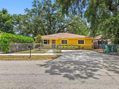 2760 NW 168th Ter, Miami Gardens, FL 33056