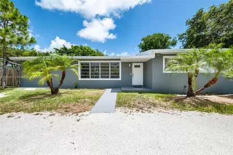 9221 SW 167th Ter, Palmetto Bay, FL 33157