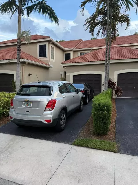 790 Sorrento Dr Sorrento Dr #790, Weston, FL 33326