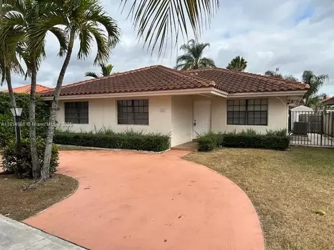 881 NW 132 Pl, Miami, FL 33182