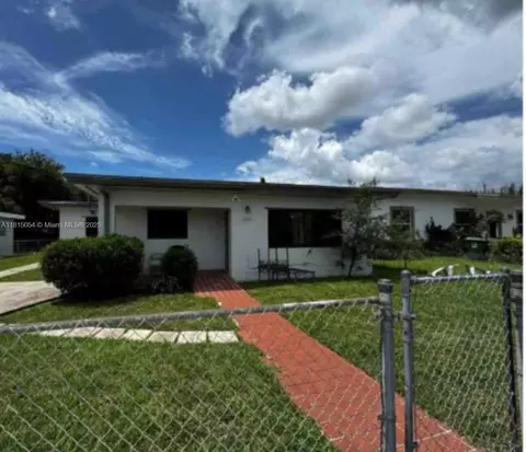 737 NW 6th St, Hallandale Beach, FL 33009