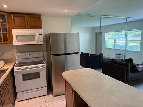 217 Suffolk F #217, Boca Raton, FL 33434