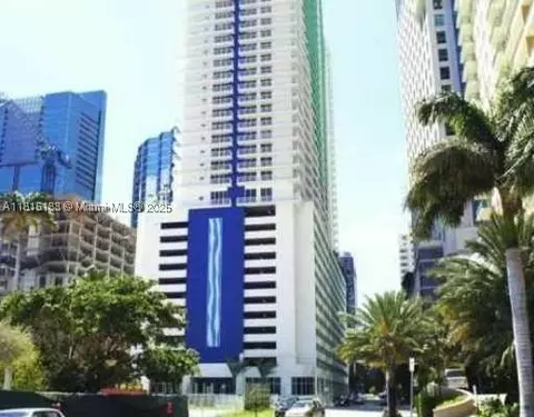 1200 Brickell Bay Dr #3316, Miami, FL 33131