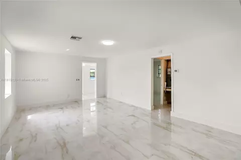 2210 NW 154th St, Miami Gardens, FL 33054 photo 5