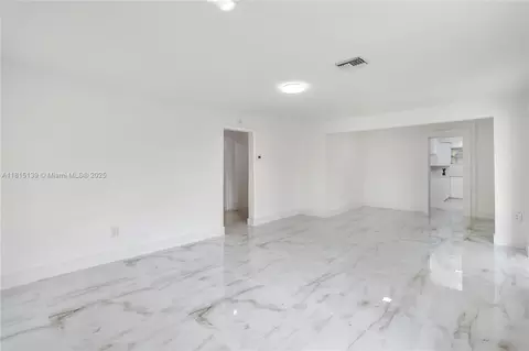 2210 NW 154th St, Miami Gardens, FL 33054 photo 4