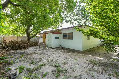 2210 NW 154th St, Miami Gardens, FL 33054 photo 7