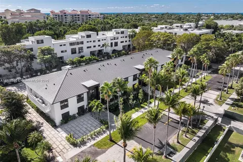 200 Sunrise Dr #200A, Key Biscayne, FL 33149