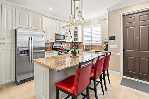 3063 NW 126th Ave, Sunrise, FL 33323