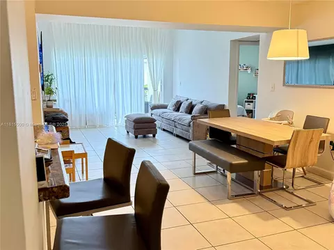 Dining - Undisclosed, Hialeah, FL 33015 photo 1 of 1