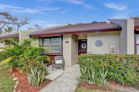 729 NW 47th St, Pompano Beach, FL 33064