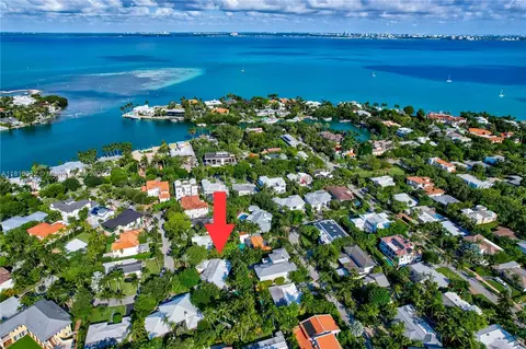 345 Harbor Ln, Key Biscayne, FL 33149 photo 2
