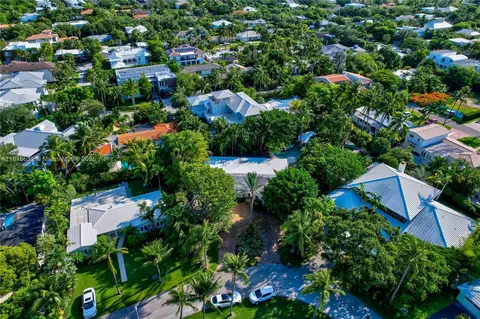 345 Harbor Ln, Key Biscayne, FL 33149 photo 3