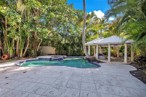 345 Harbor Ln, Key Biscayne, FL 33149 photo 8