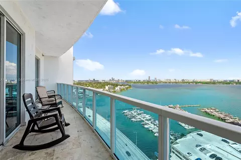 1881 79th St Cswy #2106, North Bay Village, FL 33141