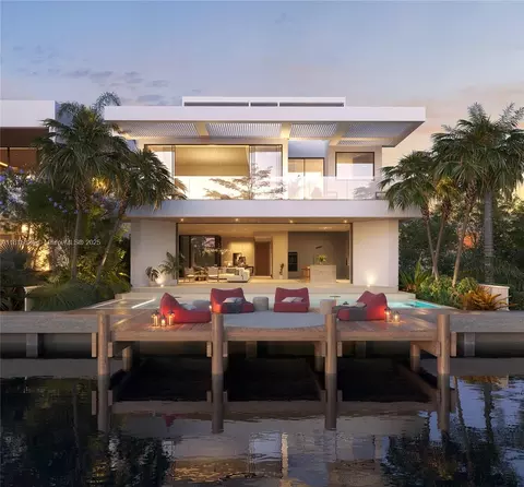 7725 NE 8th Ave, Miami, FL 33138