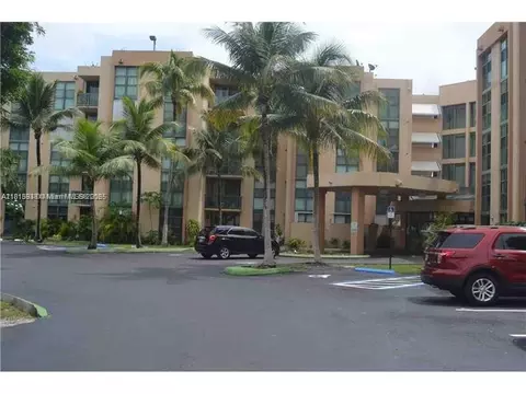 2075 SW 122nd Ave #227, Miami, FL 33175