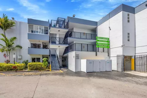 2465 SW 18th Ave #3210, Miami, FL 33145