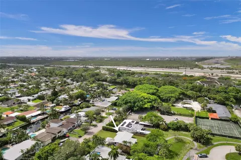 2519 Whale Harbor Ln, Fort Lauderdale, FL 33312