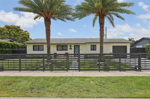 11752 SW 168th Ter, Miami, FL 33177