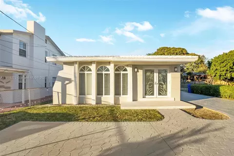 3421 SW 4th St, Miami, FL 33135