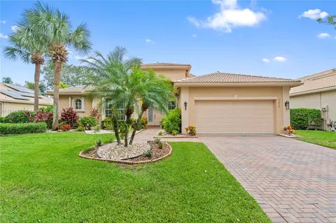 7215 Great Falls Cir, Boynton Beach, FL 33437