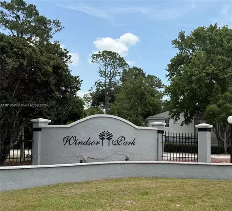 3705 SW 27 Th St #416, Gainesville, FL 32608