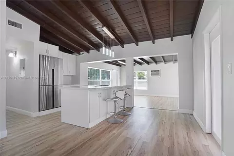 1025 SW 22nd Ter, Fort Lauderdale, FL 33312