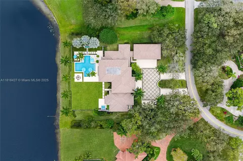 3185 Willow Ln, Weston, FL 33331 photo 4