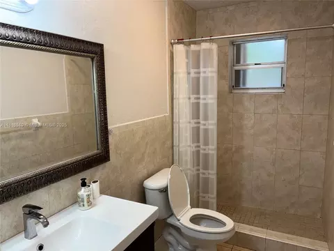 Bath - 661 E 44th St, Hialeah, FL 33013 photo 1 of 2