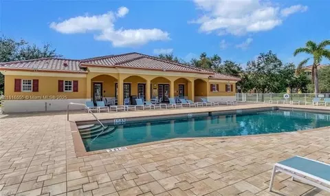4105 Residence Dr #721, Fort Myers, FL 33901