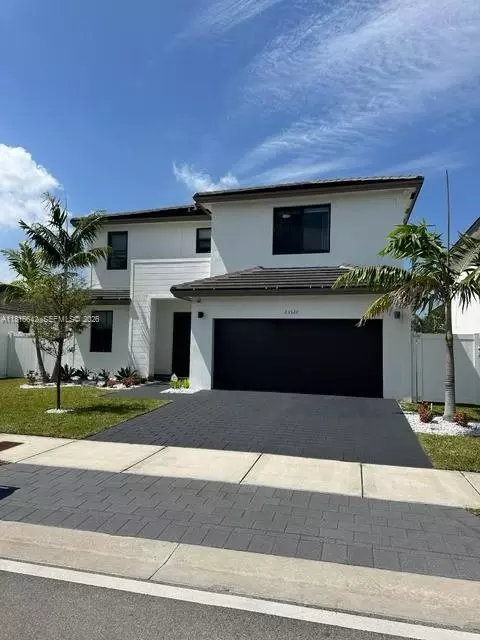 23520 SW 107th Ct, Homestead, FL 33032