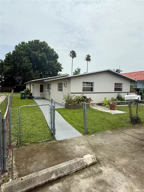 71527154 SW 22nd St, Miami, FL 33155