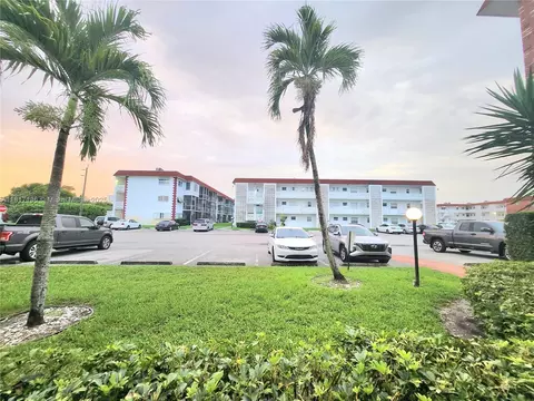 4310 NW 12th Ct #108, Lauderhill, FL 33313