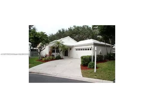 9462 NW 8th Cir, Plantation, FL 33324