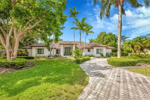 6730 SW 141st St, Palmetto Bay, FL 33158