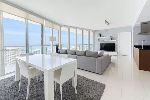 495 Brickell Ave #5104, Miami, FL 33131
