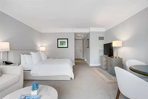 1435 Brickell Ave #3111, Miami, FL 33131