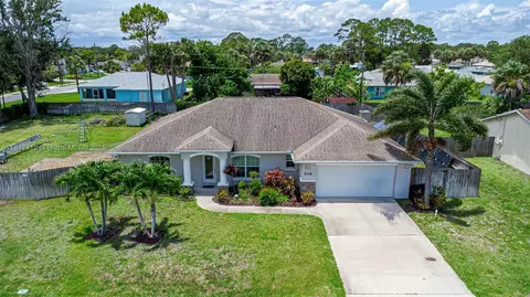 508 Arcadia Ave NE, Palm Bay, FL 32907