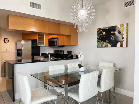 1750 N Bayshore Dr #1414, Miami, FL 33132