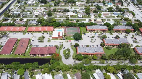 View/Area - 5975 Forest Hill Blvd #206, West Palm Beach, FL 33415 photo 1 of 4