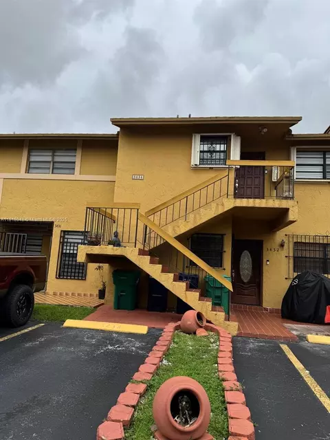 3434 SW 112th Ave #3-2, Miami, FL 33165