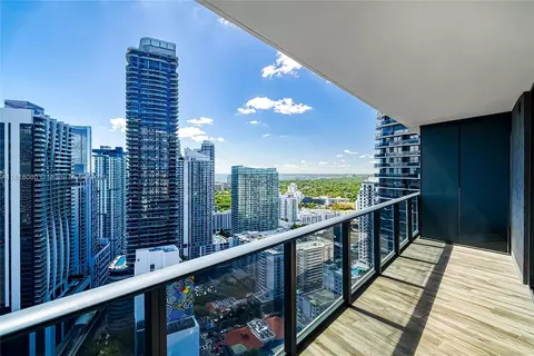 801 S Miami Ave #3704, Miami, FL 33130