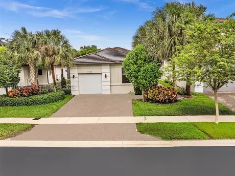 4936 Whispering Way, Fort Lauderdale, FL 33312
