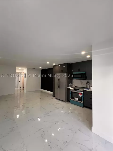 1818 Rodman St #2D, Hollywood, FL 33020