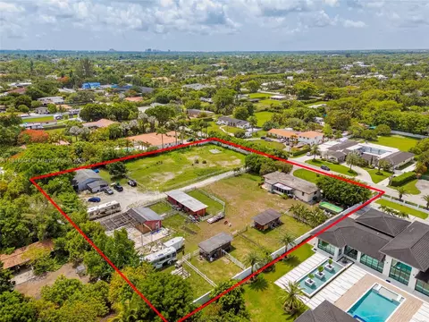 12445 SW 46th St, Miami, FL 33175