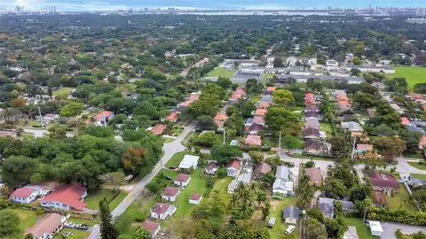 8980 NW 5th Ave, El Portal, FL 33150