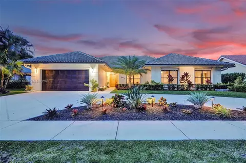 18366 Lake Bend Dr, Jupiter, FL 33458