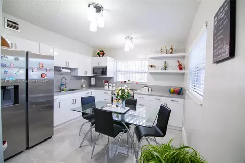 Kitchen - 380 E 35th St #2110, Hialeah, FL 33013 photo 1 of 2
