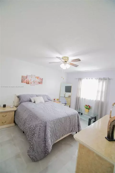 Bedroom - 380 E 35th St #2110, Hialeah, FL 33013 photo 2 of 3