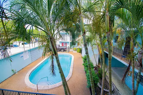 Exterior - 380 E 35th St #2110, Hialeah, FL 33013 photo 2 of 2
